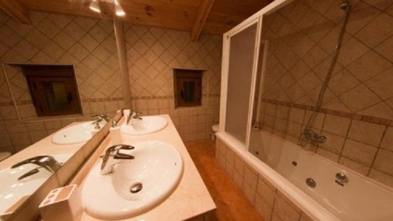 Photo of Bathroom in Castro de Fuentiduena