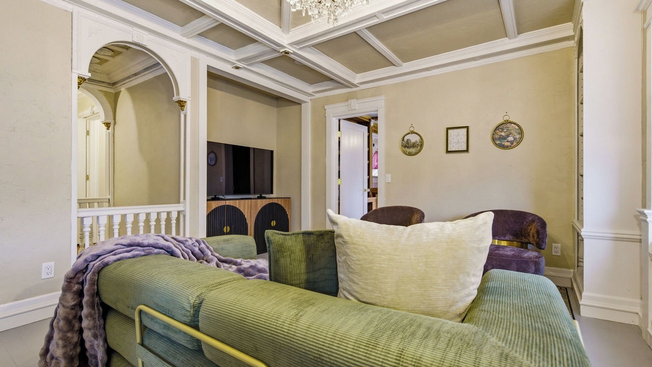 Photo of Livingroom in North End