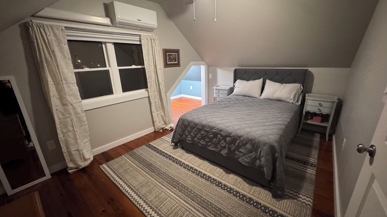 Photo of Bedroom in Frenchtown-Rumbly