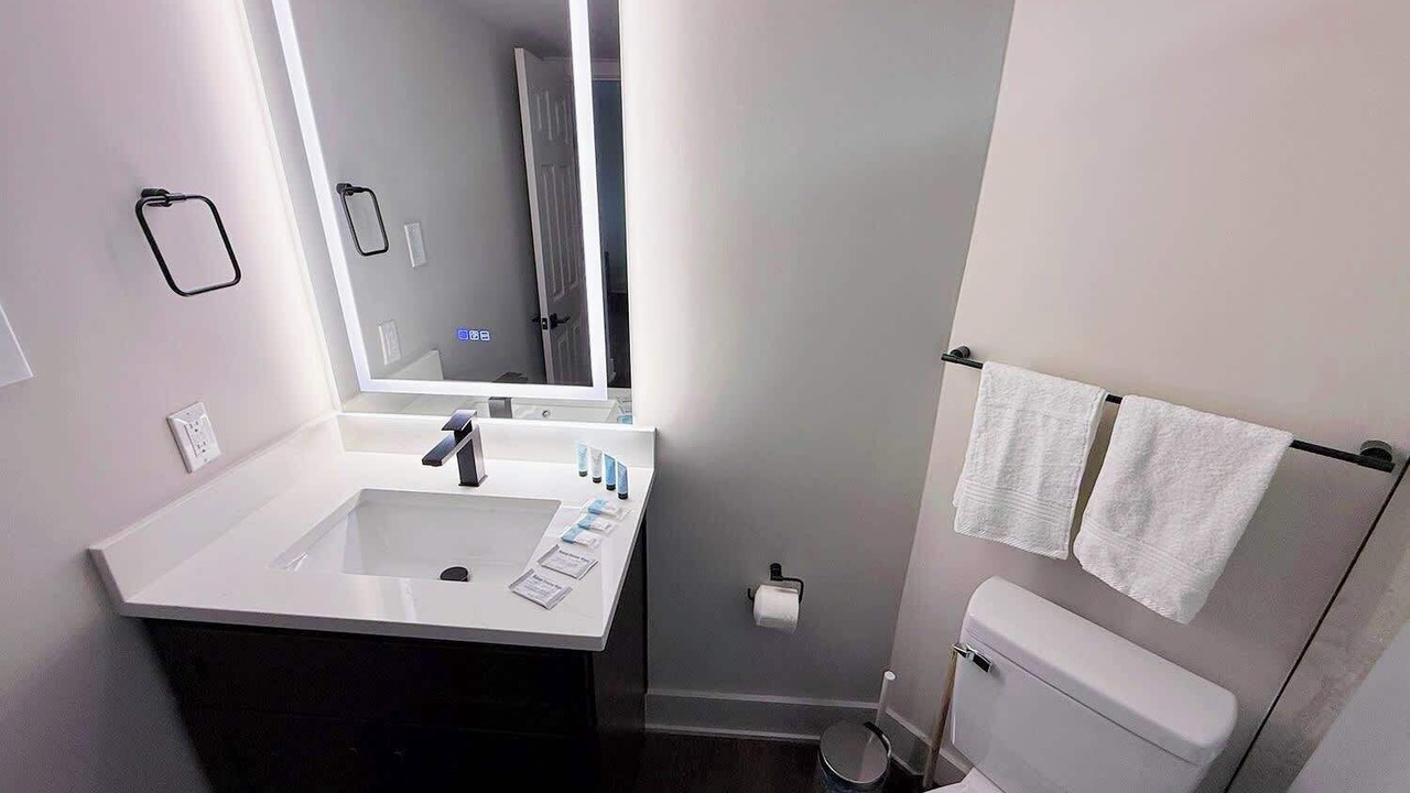 Photo of Bathroom in Pentagon City