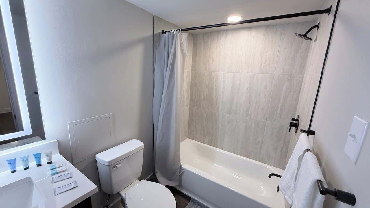 Photo of Bathroom in Pentagon City