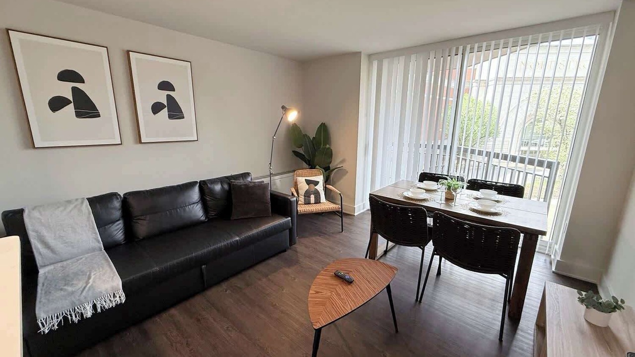 Photo of Livingroom in Pentagon City