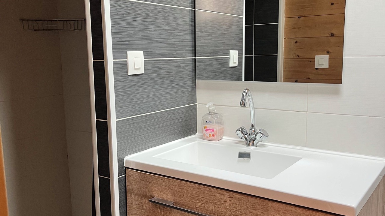 Photo of Bathroom in Villejuif