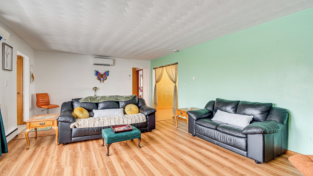 Photo of Livingroom in Byron