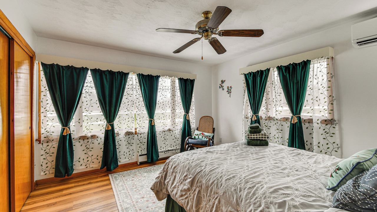 Photo of Bedroom in Byron