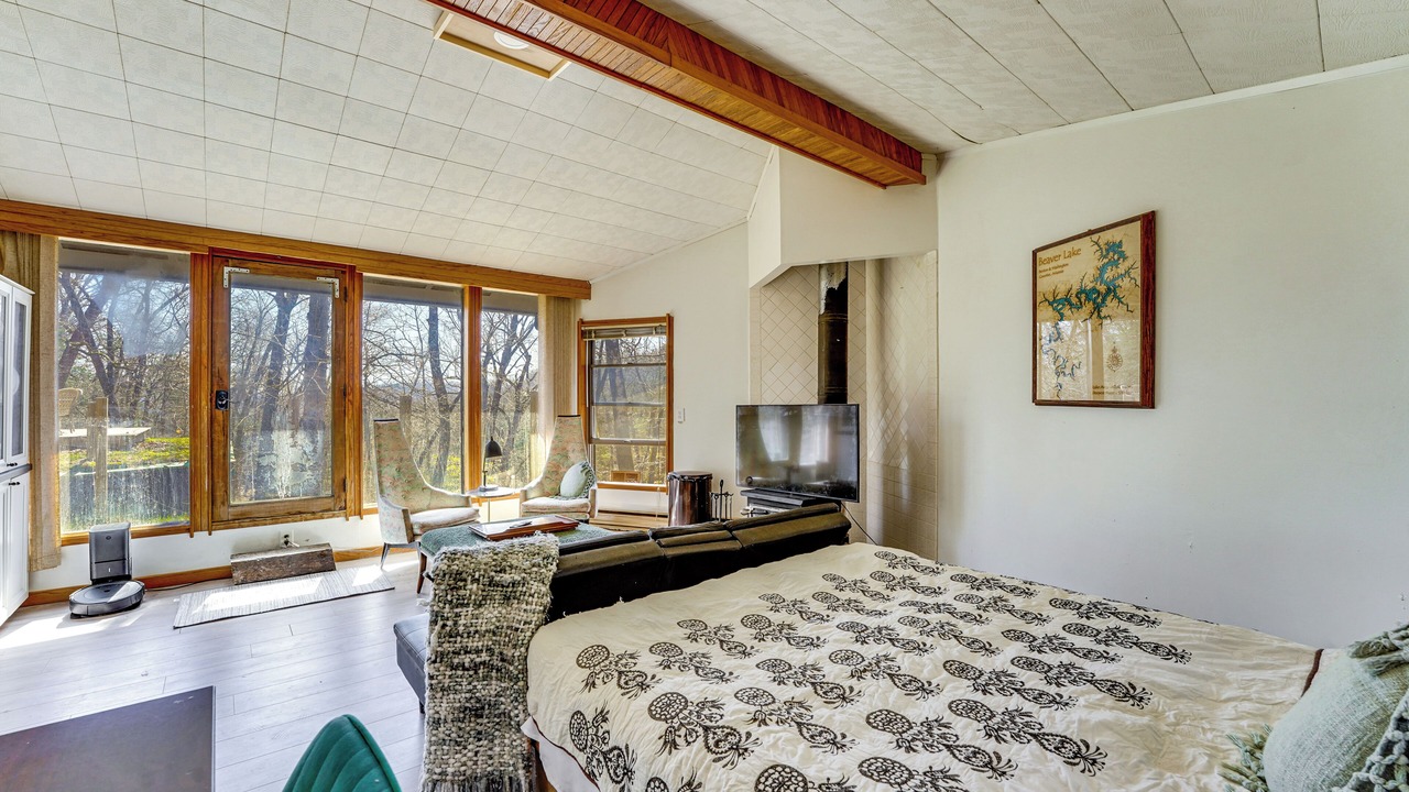 Photo of Bedroom in Lost Bridge Village