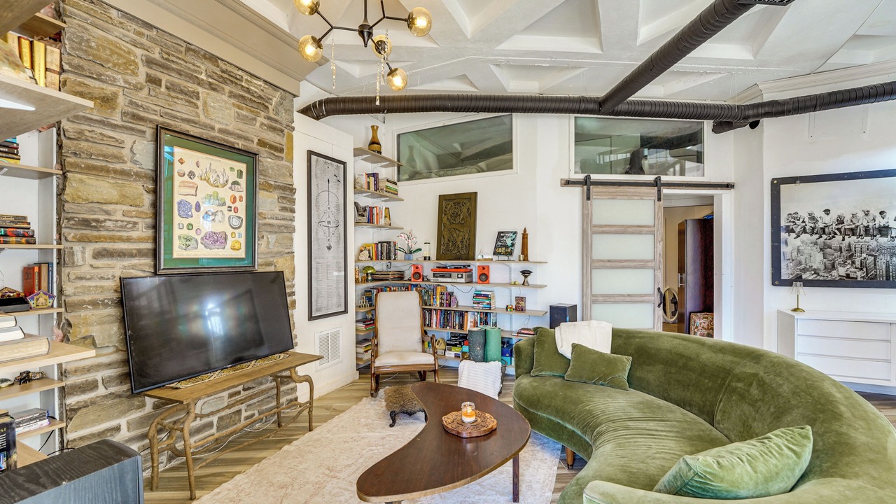 Photo of Livingroom in Lost Bridge Village