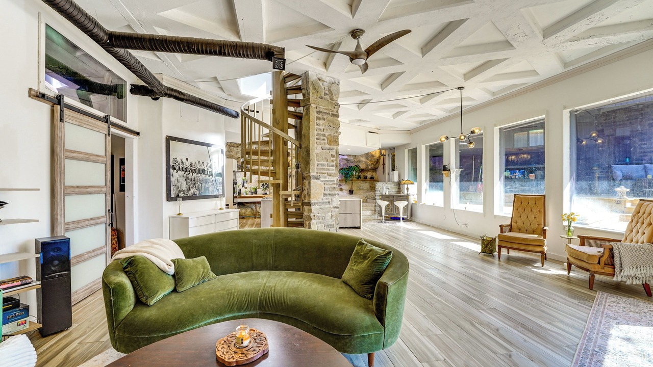 Photo of Livingroom in Lost Bridge Village