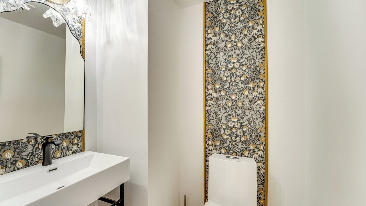 Photo of Bathroom in Lost Bridge Village
