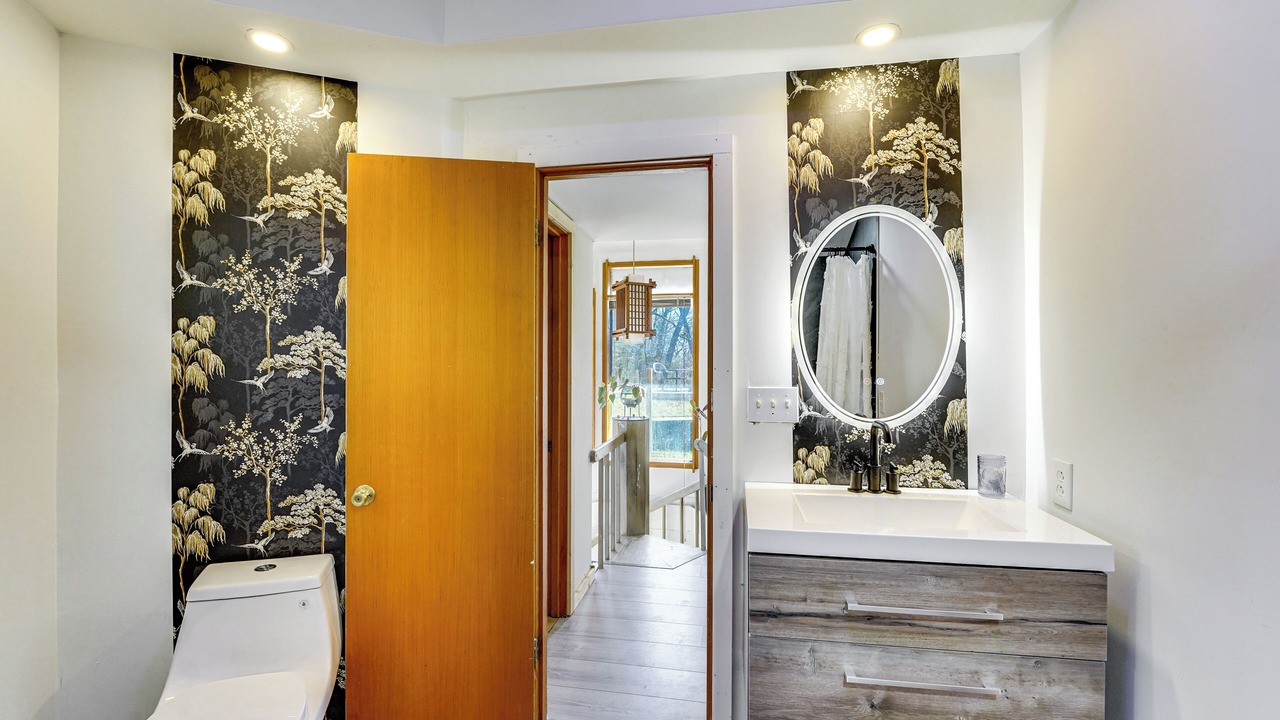 Photo of Bathroom in Lost Bridge Village