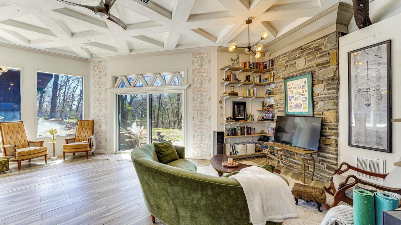 Photo of Bedroom in Lost Bridge Village