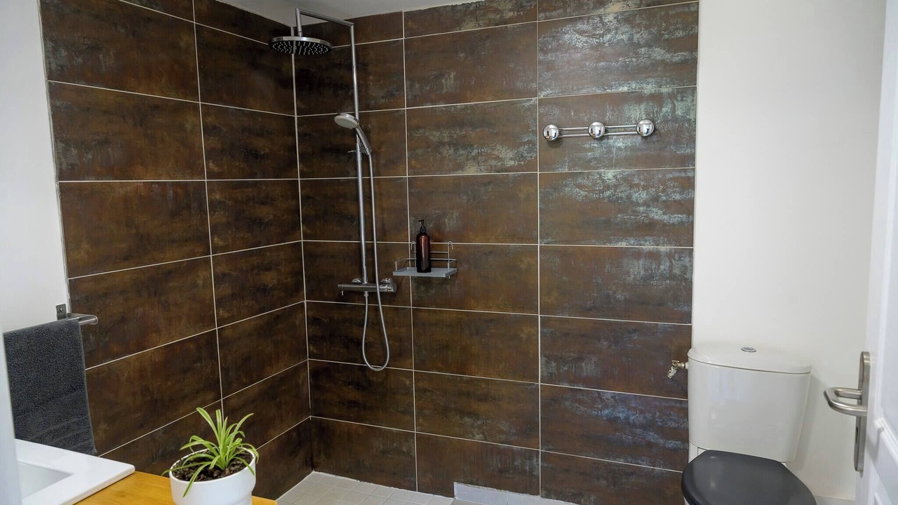 Photo of Bathroom in Montenay