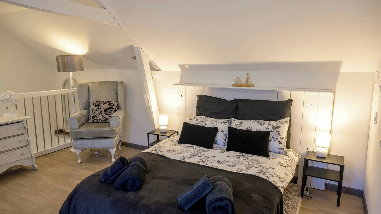 Photo of Bedroom in Montenay