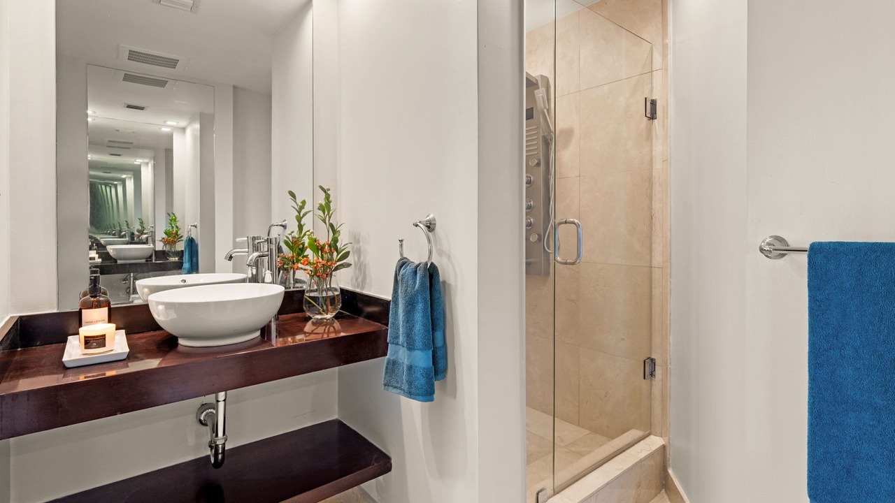 Photo of Bathroom in Aventura