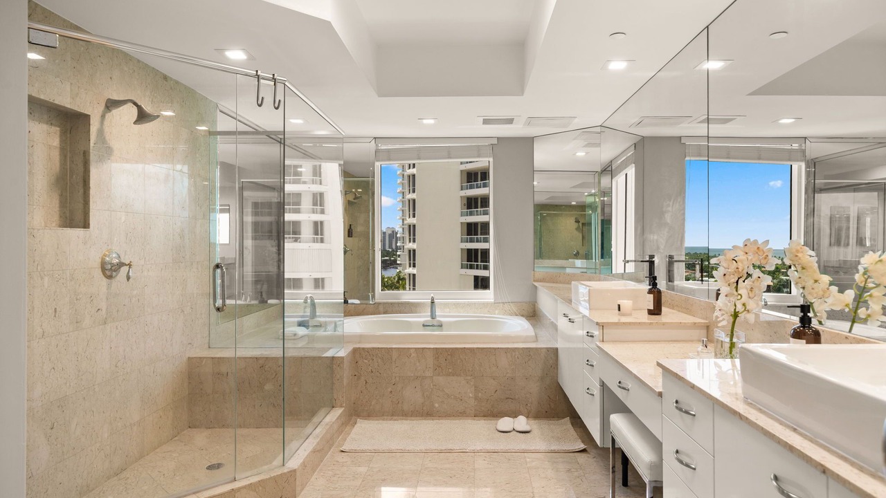 Photo of Bathroom in Aventura