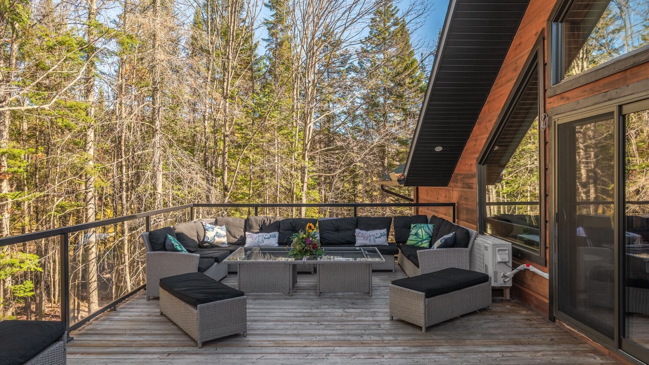 Photo of Patio Balcony in Morin Heights