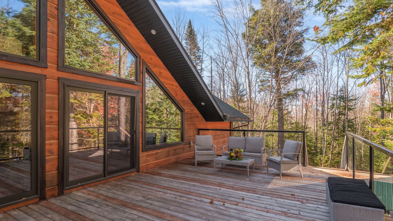 Photo of Patio Balcony in Morin Heights