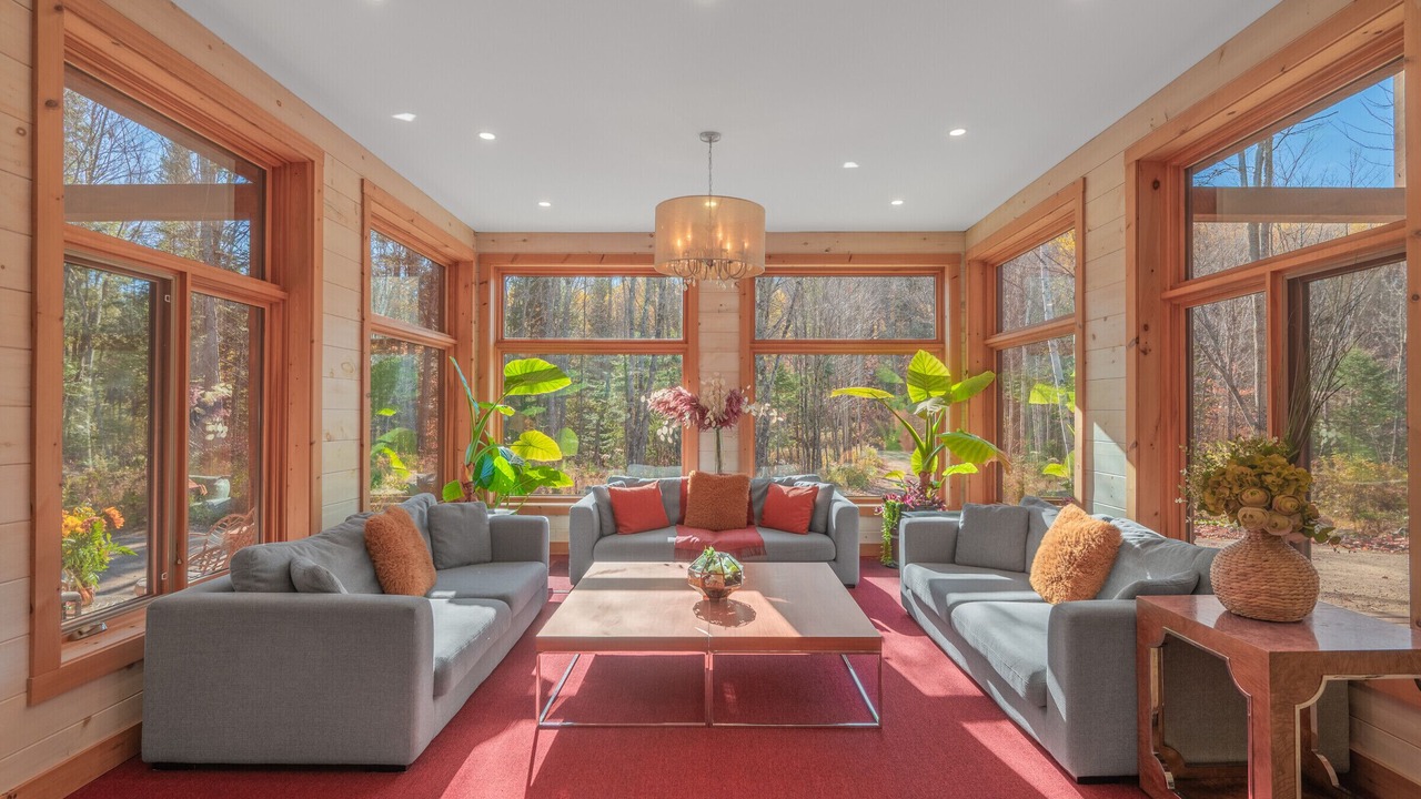 Photo of Livingroom in Morin Heights