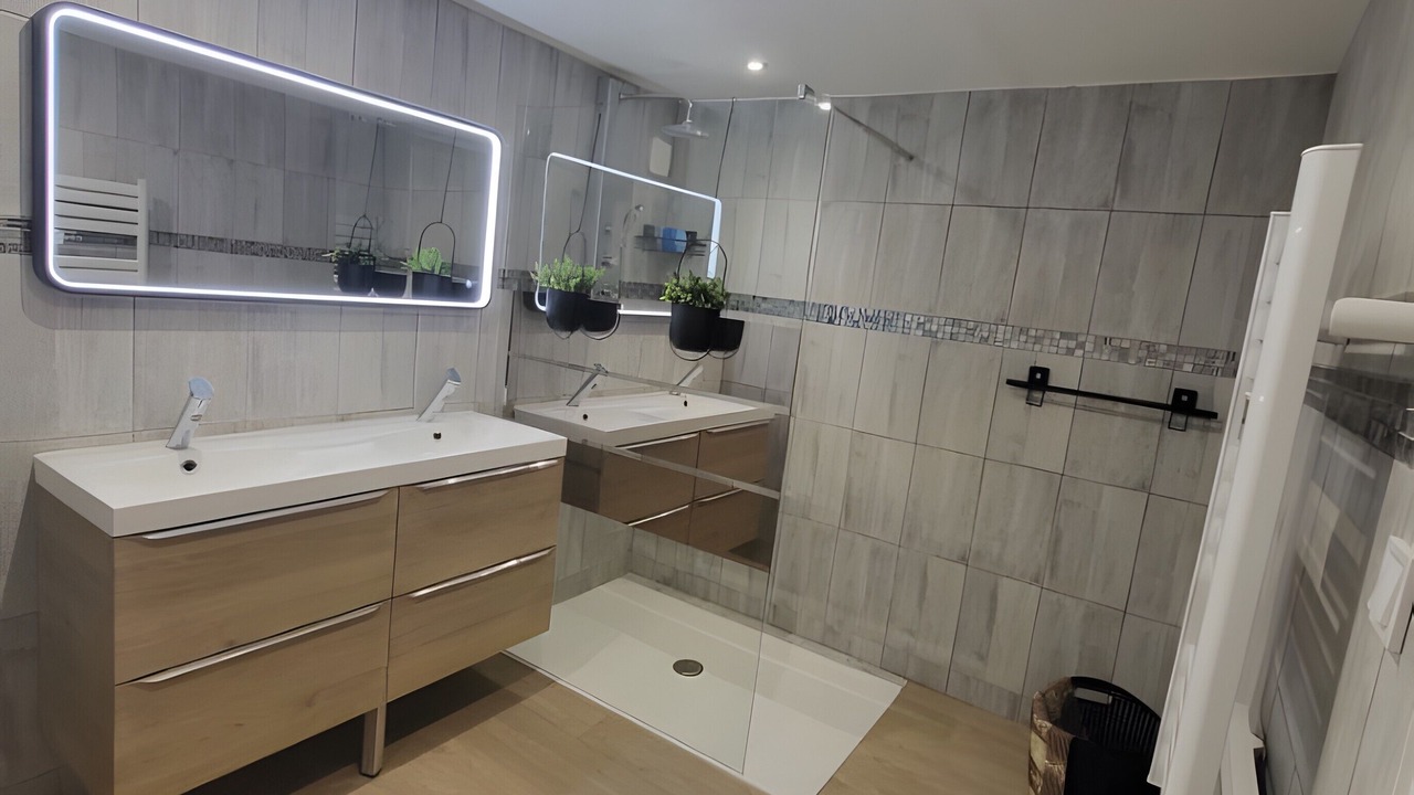 Photo of Bathroom in Laplume