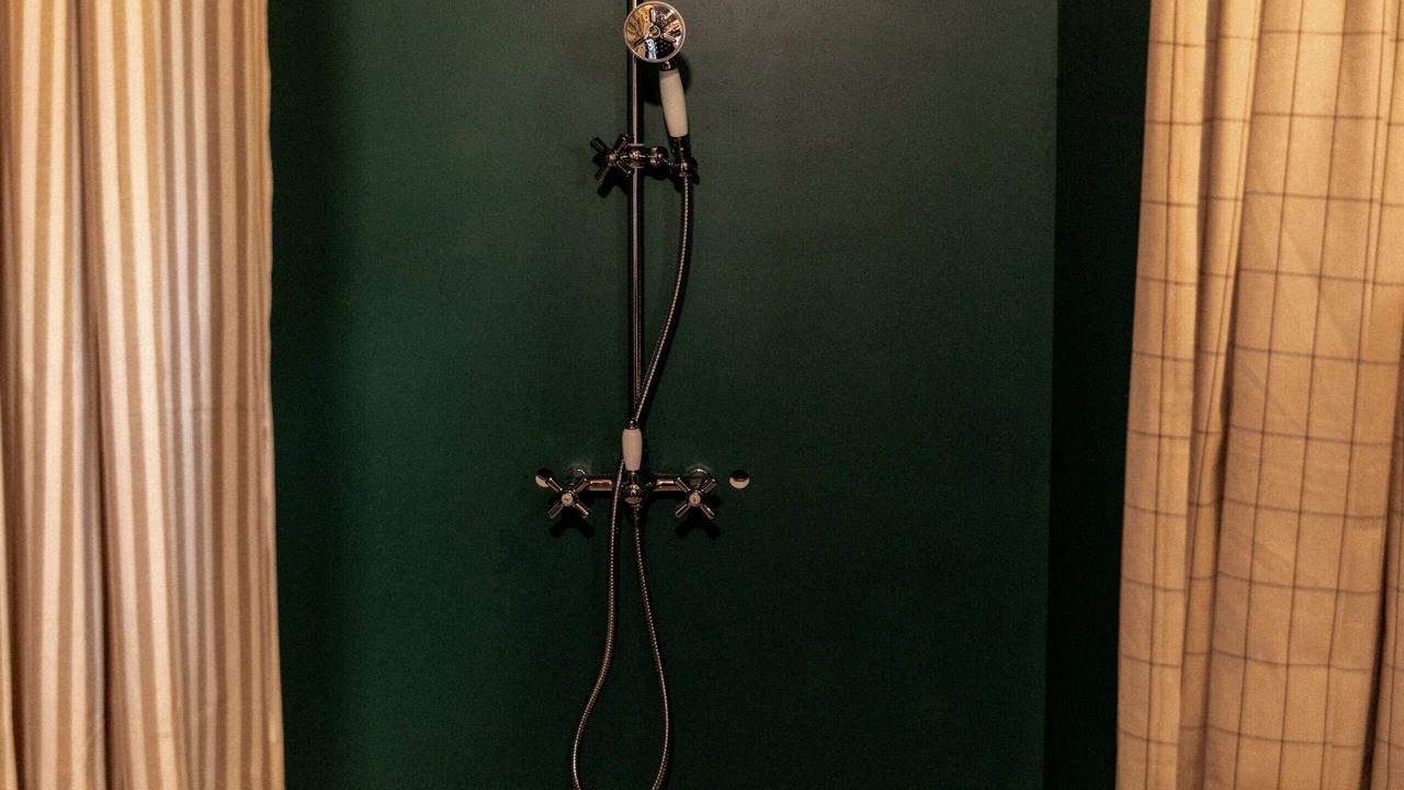 Photo of Bathroom in Saint-Leonard-des-Bois