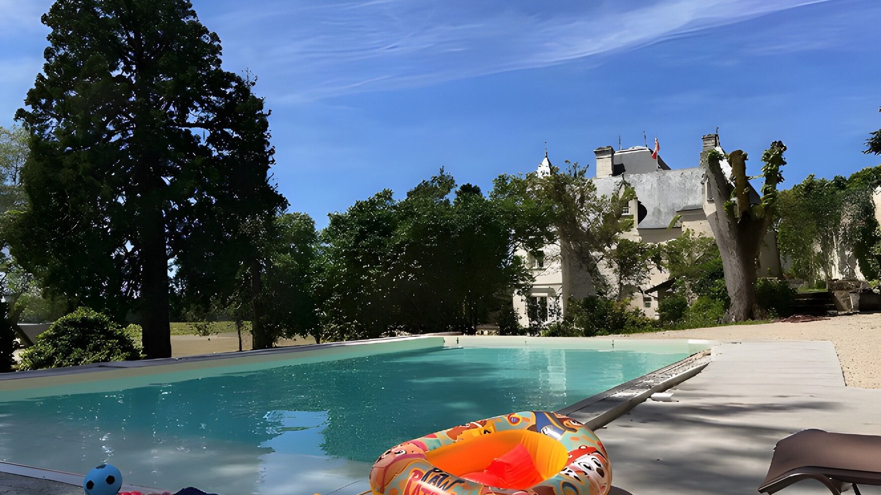 Photo of Outdoor in Cravant-les-Coteaux