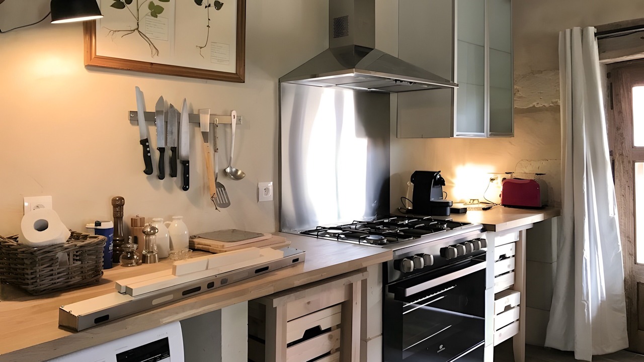 Photo of Kitchen in Cravant-les-Coteaux