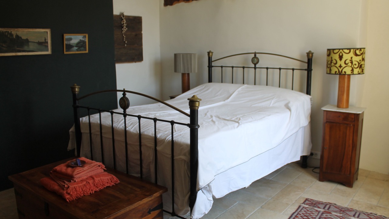 Photo of Bedroom in Le Somail