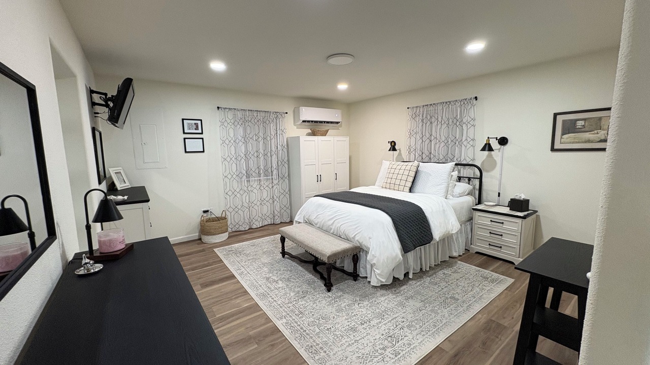 Photo of Bedroom in Parsons