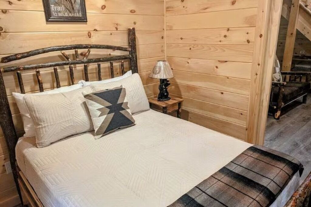Photo of Bedroom in Woodsville