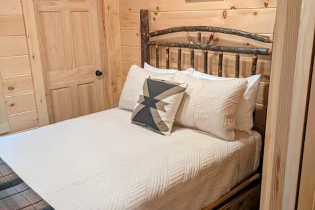 Photo of Bedroom in Woodsville