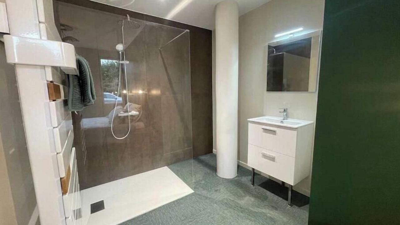 Photo of Bathroom in Niergnies