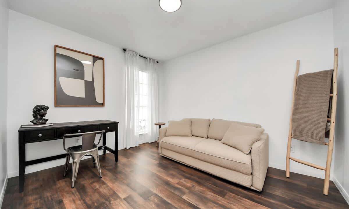 Photo of Livingroom in Pasadena