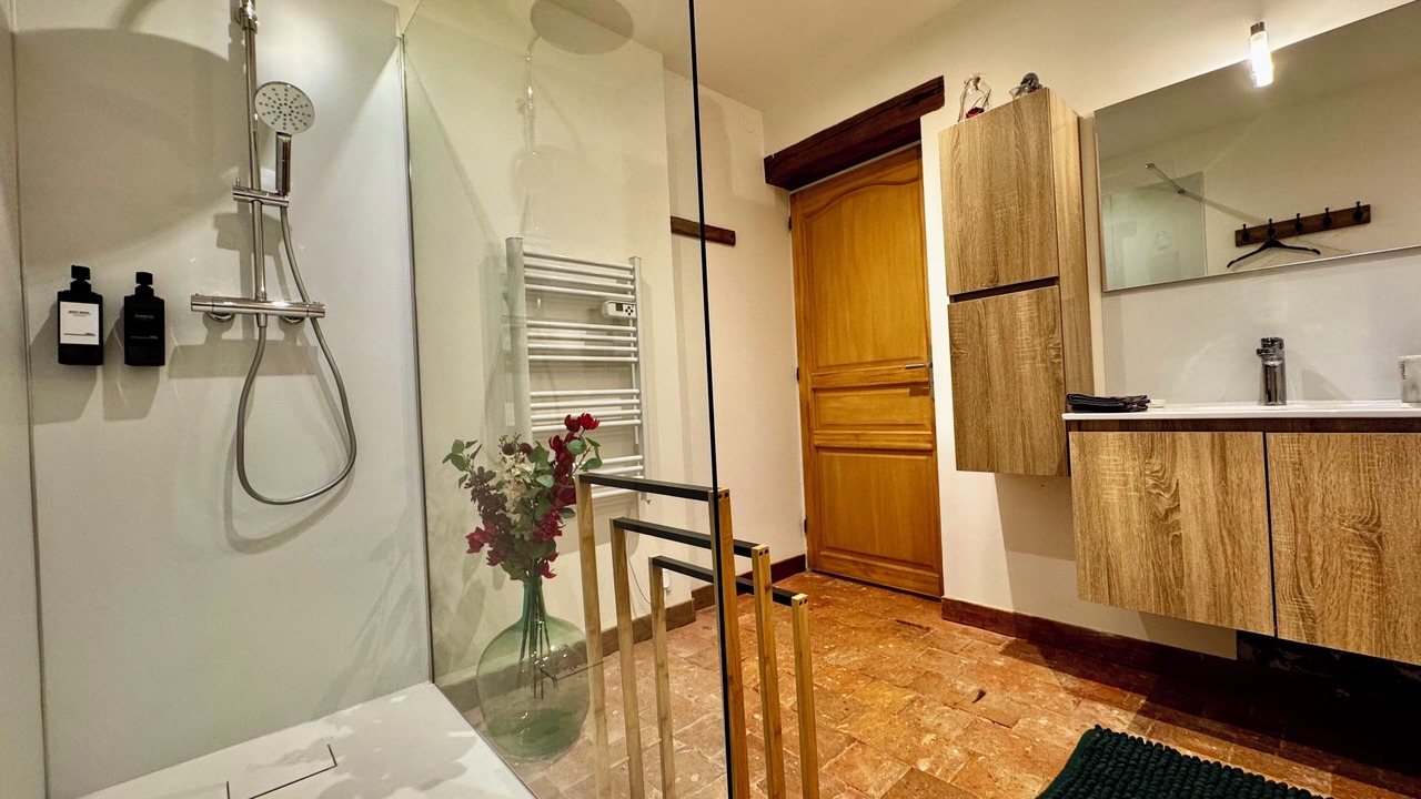 Photo of Bathroom in Pithiverais-Gatinais
