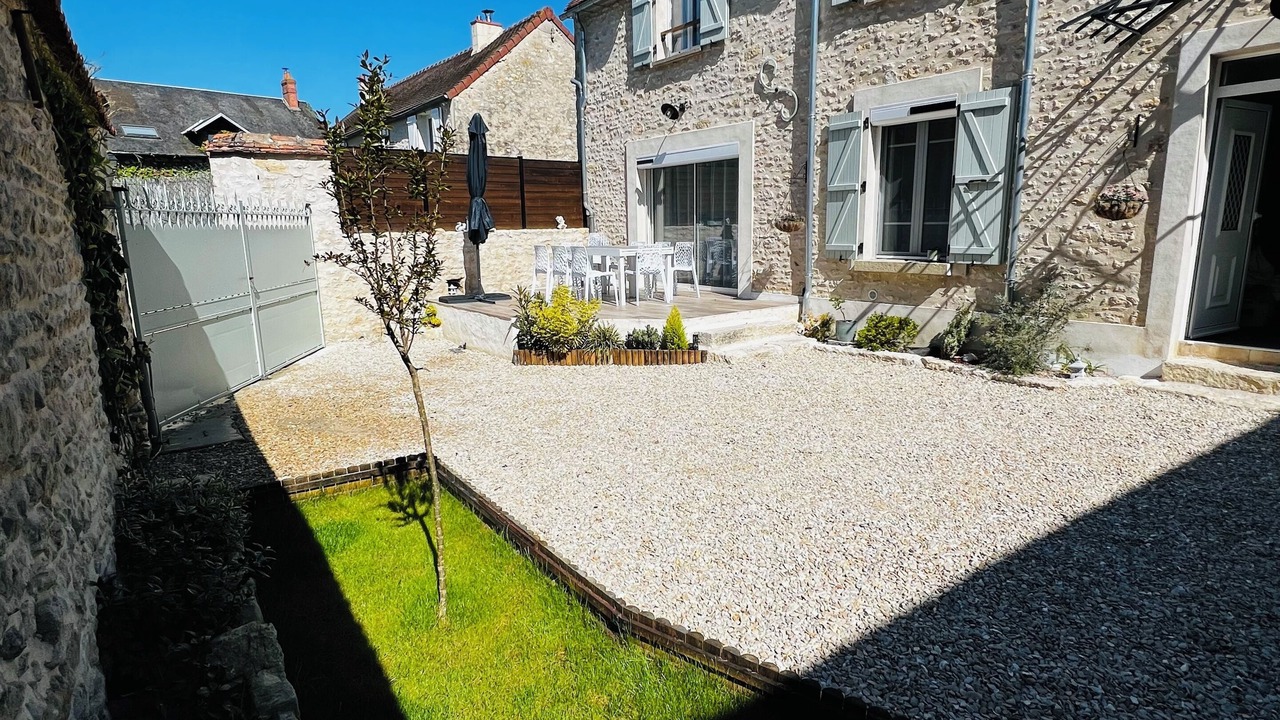 Photo of Patio Balcony in Pithiverais-Gatinais
