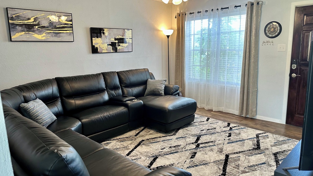 Photo of Livingroom in Ingleside