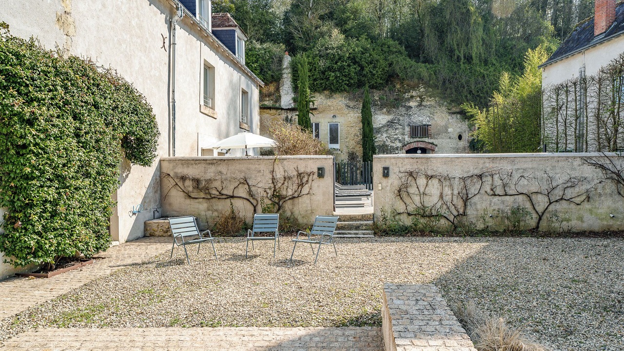 Photo of Patio Balcony in Poce-sur-Cisse