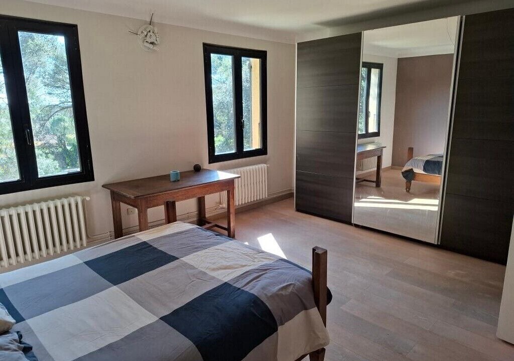 Photo of Bedroom in Uchaux