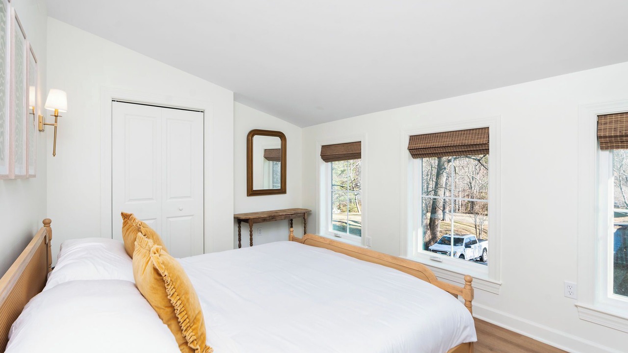 Photo of Bedroom in Batesville