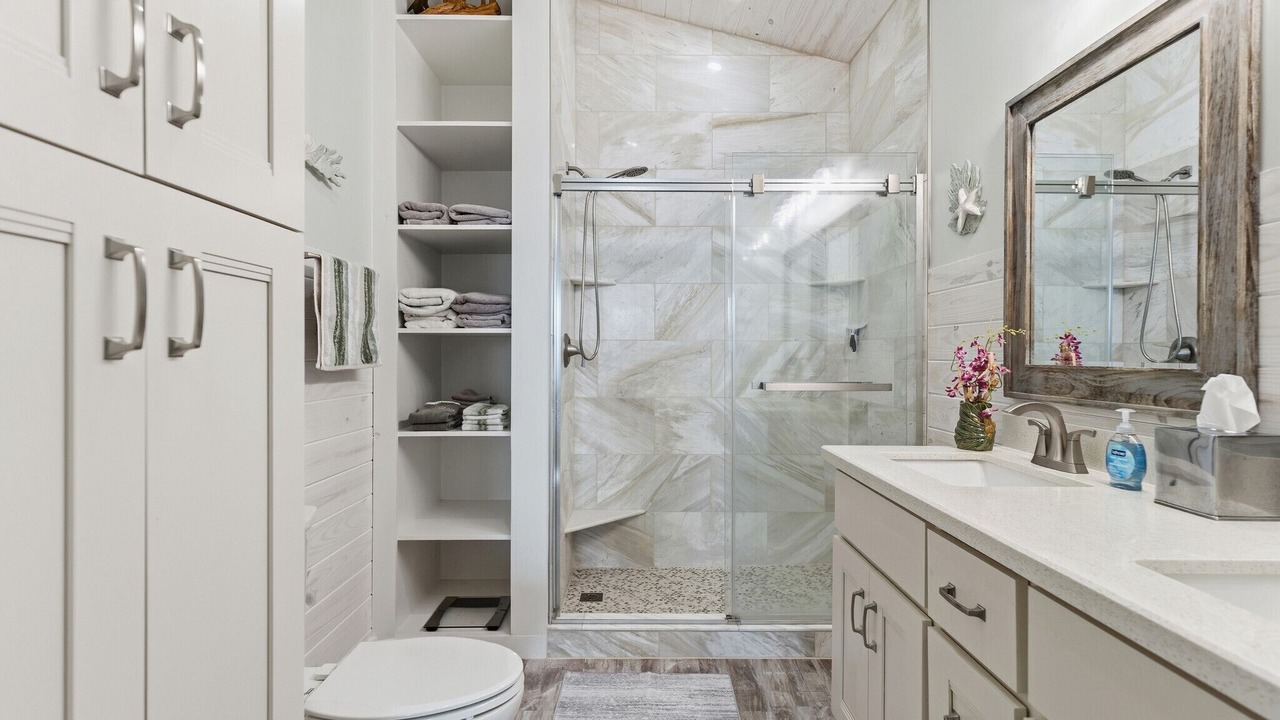 Photo of Bathroom in Cedar Lane