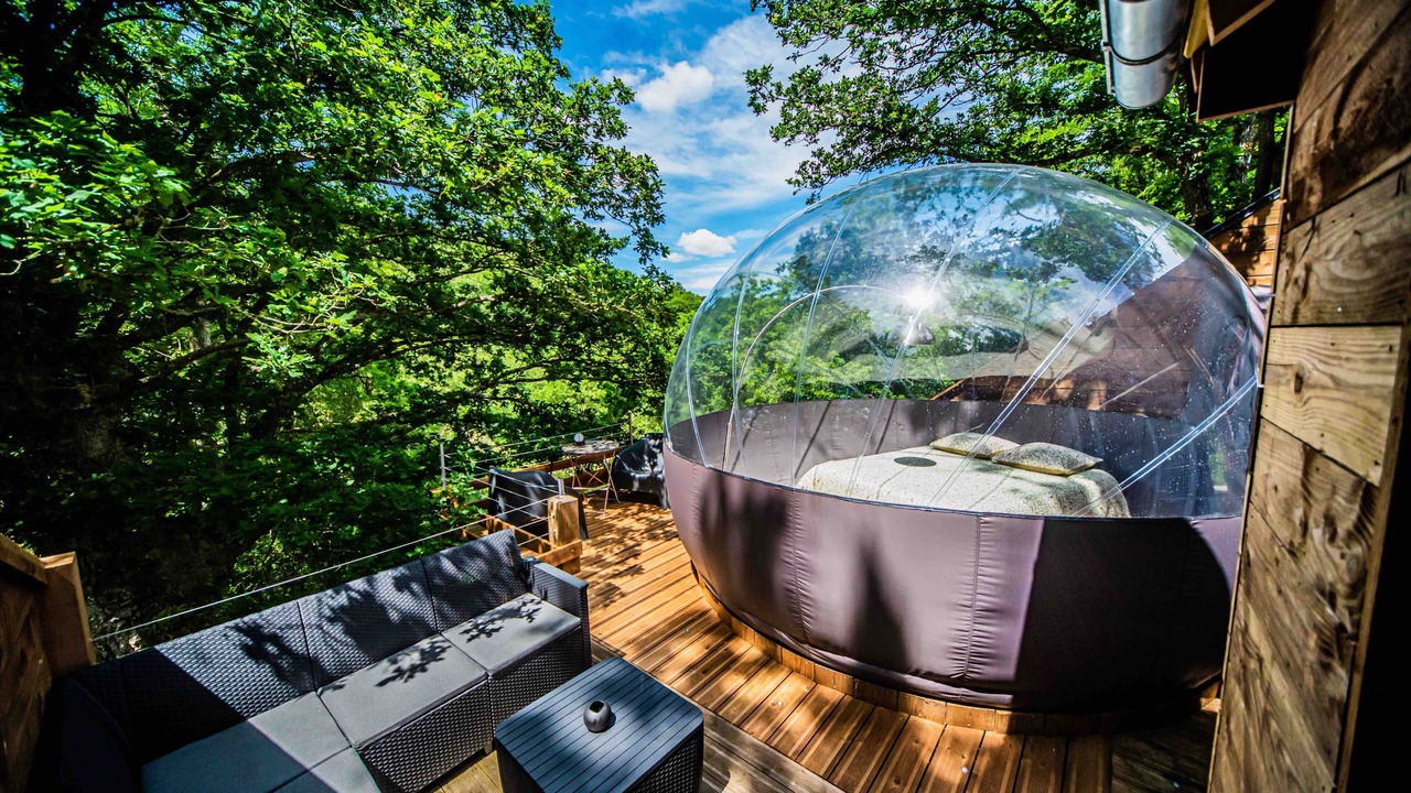 Photo of Patio Balcony in Saint-Leonard-des-Bois