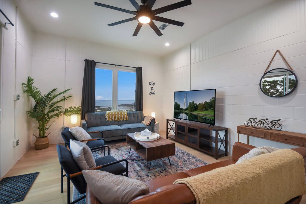 Photo of Livingroom in Burnet