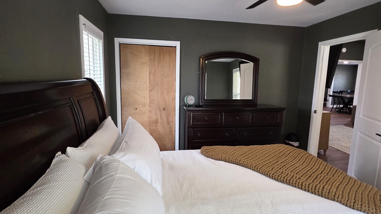 Photo of Bedroom in Cawker City