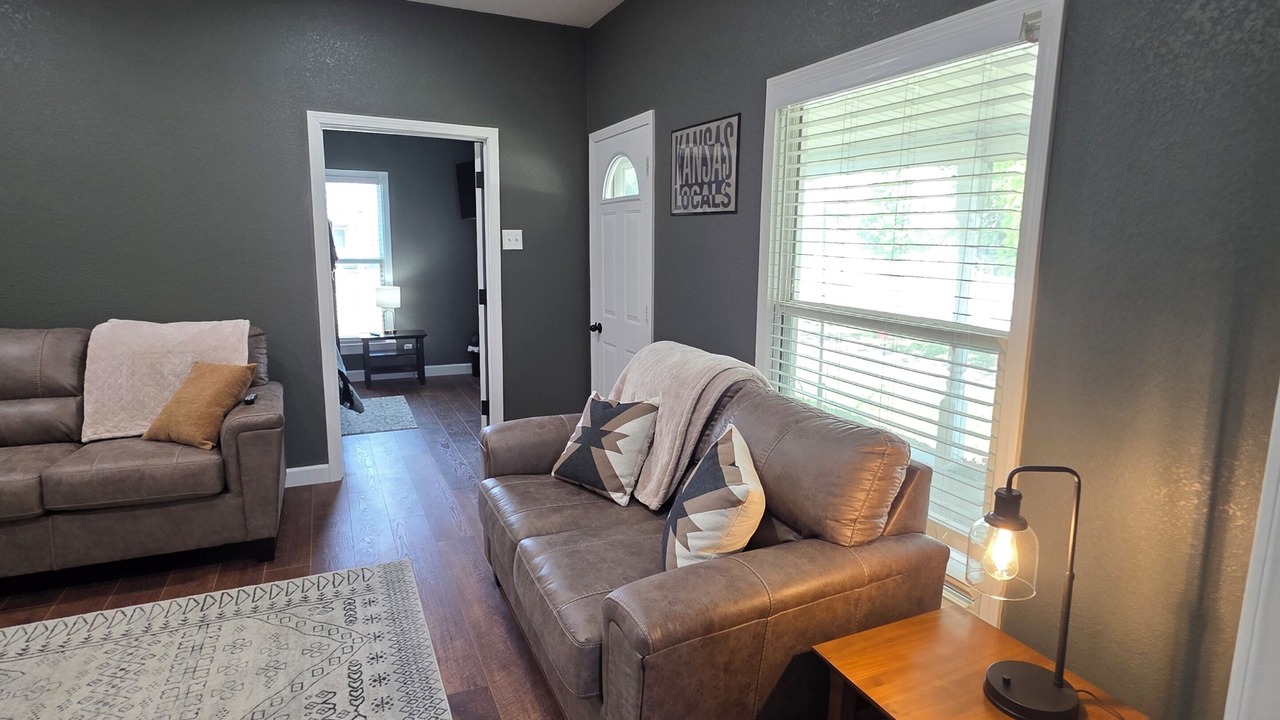 Photo of Livingroom in Cawker City