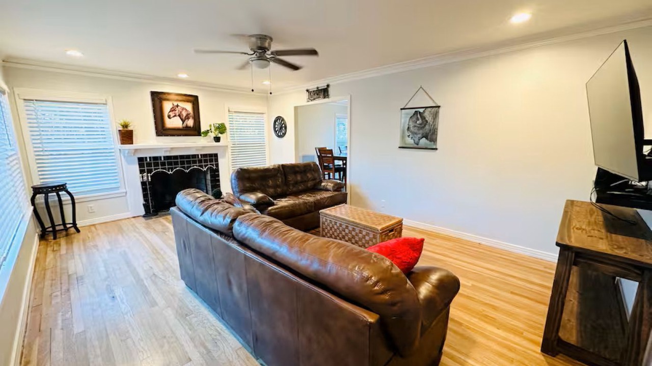 Photo of Livingroom in Richland Hills