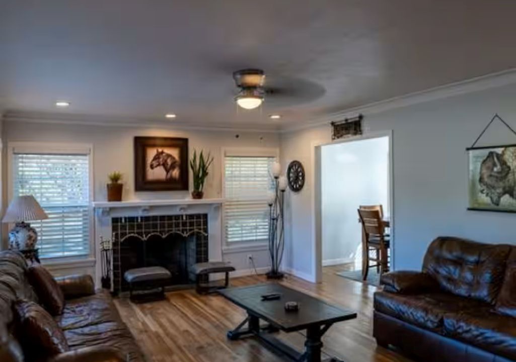 Photo of Livingroom in Richland Hills