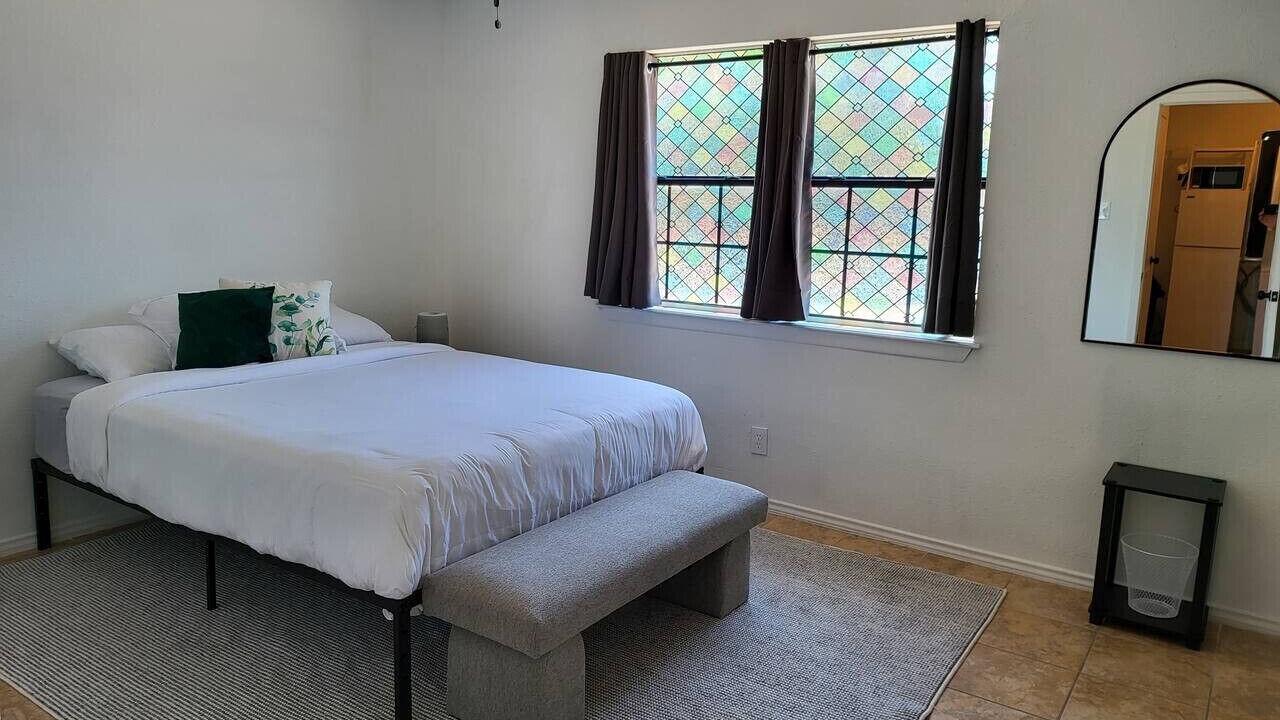 Photo of Bedroom in Eastern Division
