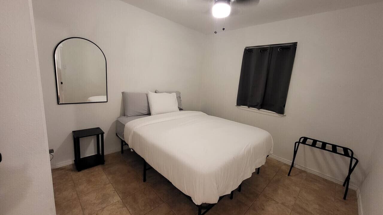 Photo of Bedroom in Eastern Division
