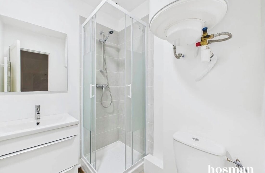 Photo of Bathroom in Saint-Cloud