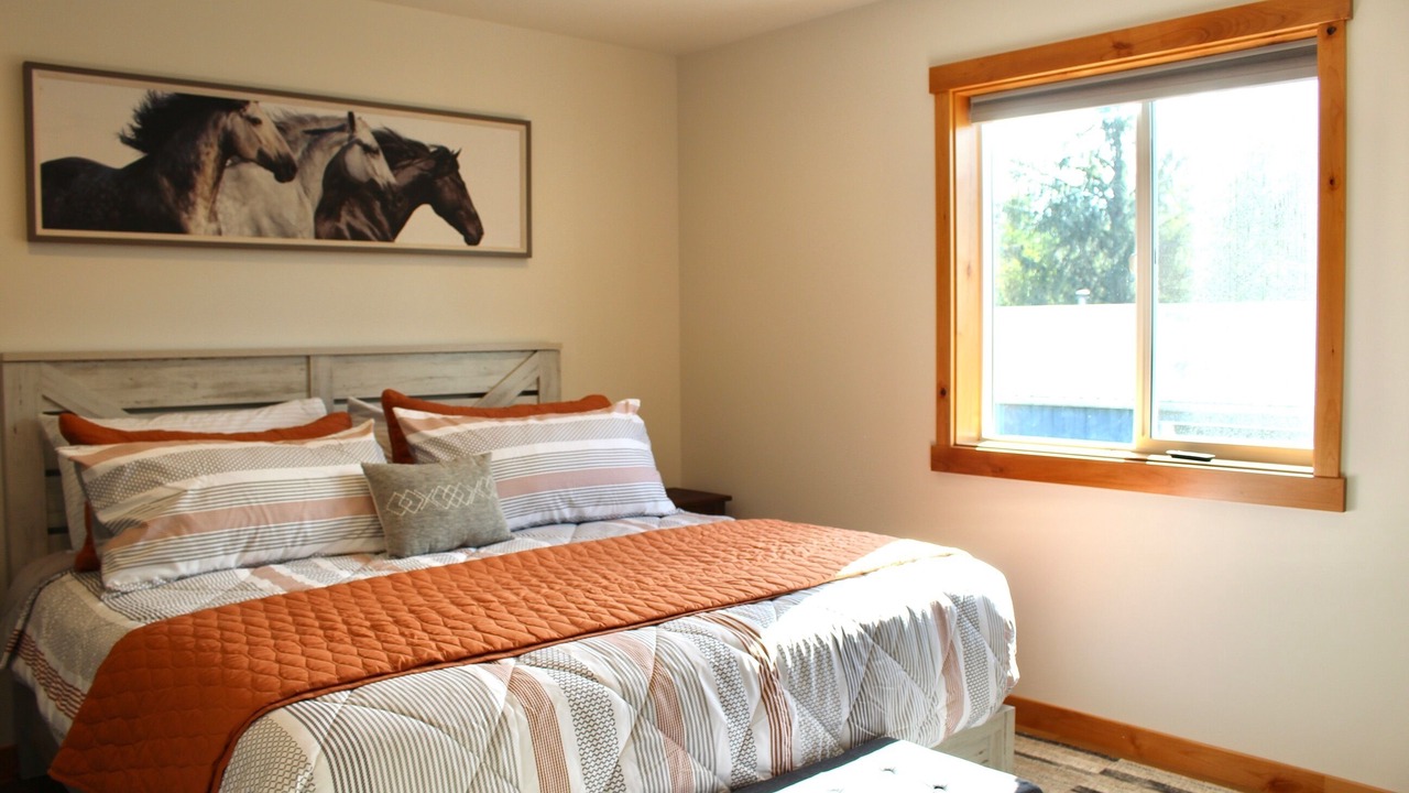 Photo of Bedroom in Nehalem