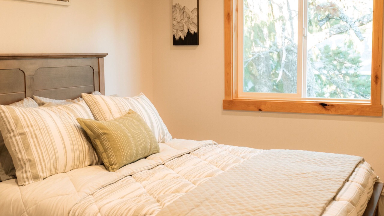 Photo of Bedroom in Nehalem